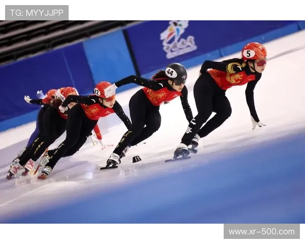 中国杯短道速滑精英联赛设多项目，考验选手速度耐力战术