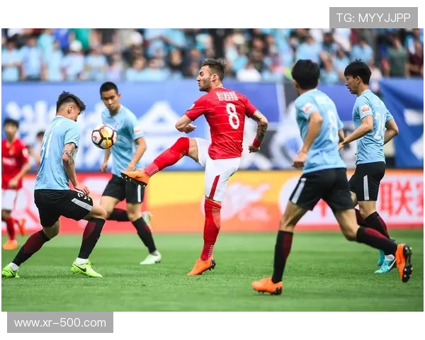 南特老将恩多耶膝伤复发,中场核心缺阵影响显著。 南特老将恩多耶膝伤复发,中场核心缺阵影响显著。